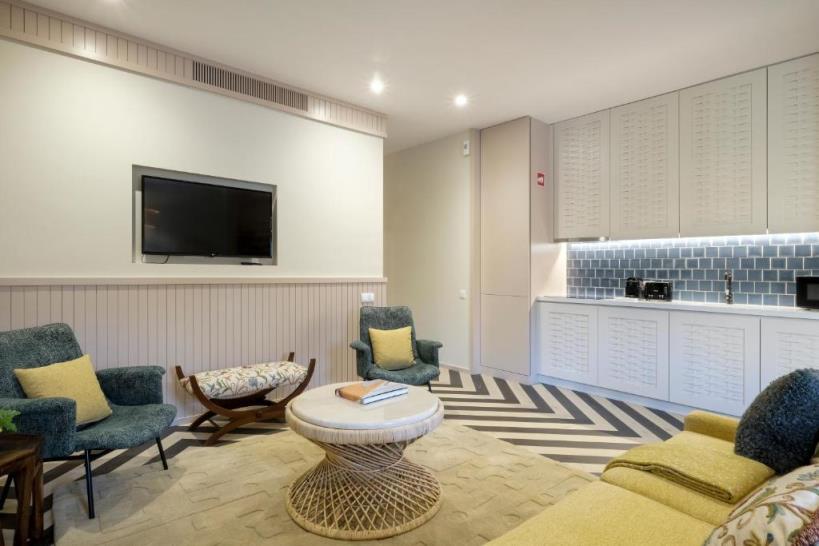 luxury-apartments-porto-foz-book
